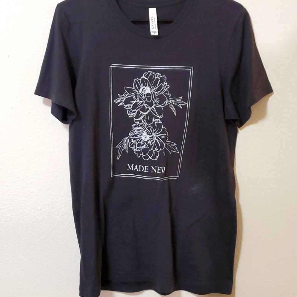 Graphic tee